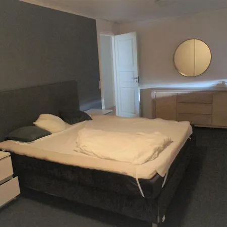 102 Fyrrelunden Villa